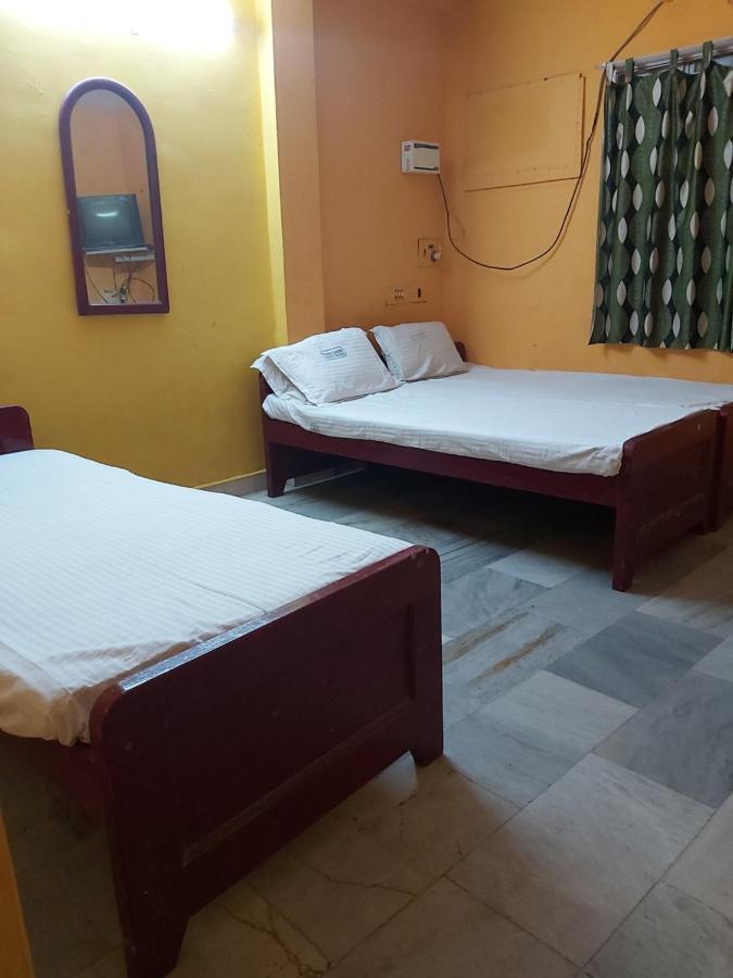 Raamlaxmi Guest House Chennai Eksteriør billede